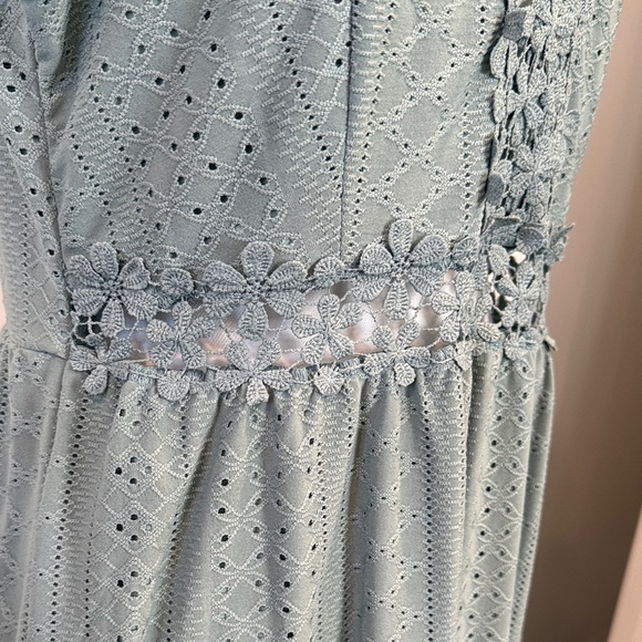 CUPSHE Sage Green Eyelet Mini Dress Size Large - Picture 5 of 14